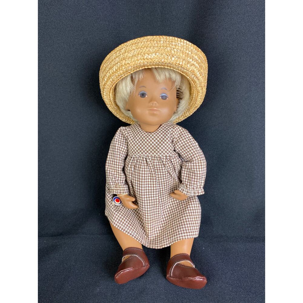 VINTAGE SASHA BABY Doll Blonde Brown Eyes Original Outfit ADORABLE Girl 12 in